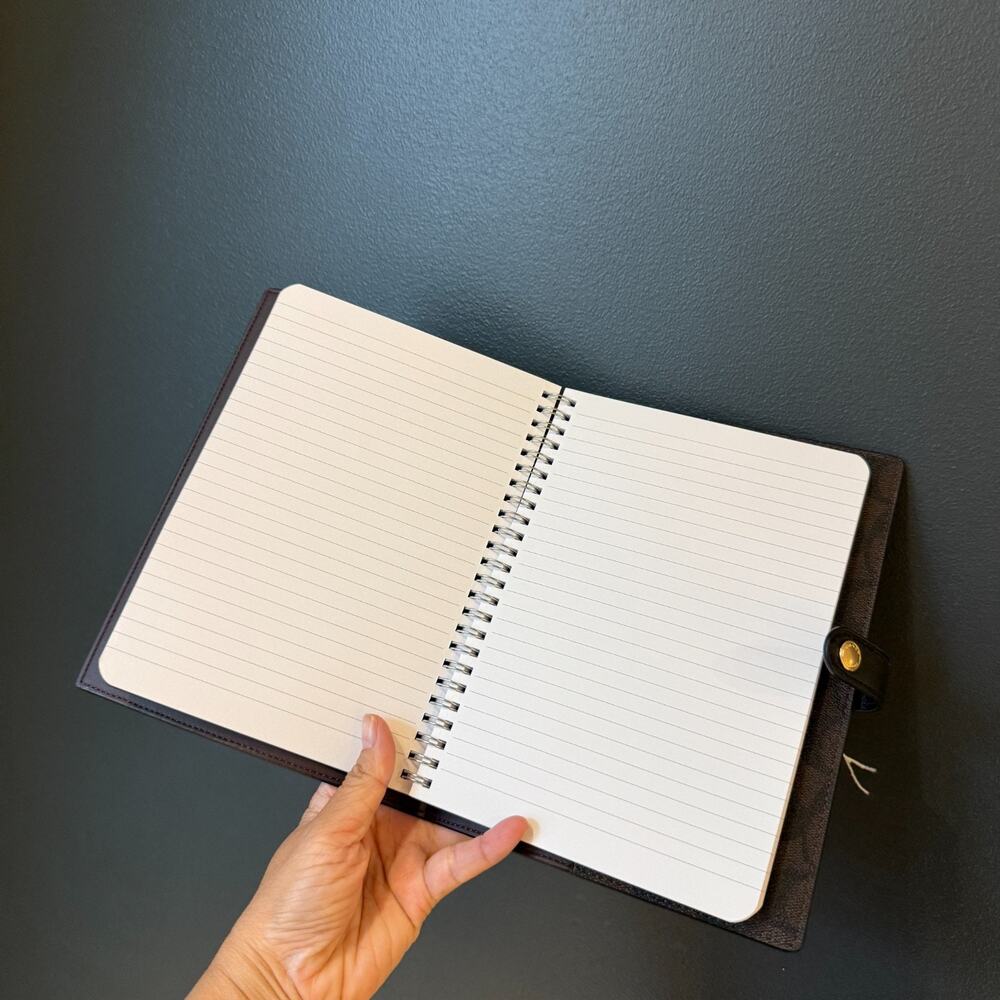 NEW‼️Coach Notebook In Signature Canvas Walnut/Black - Picture 5 of 5